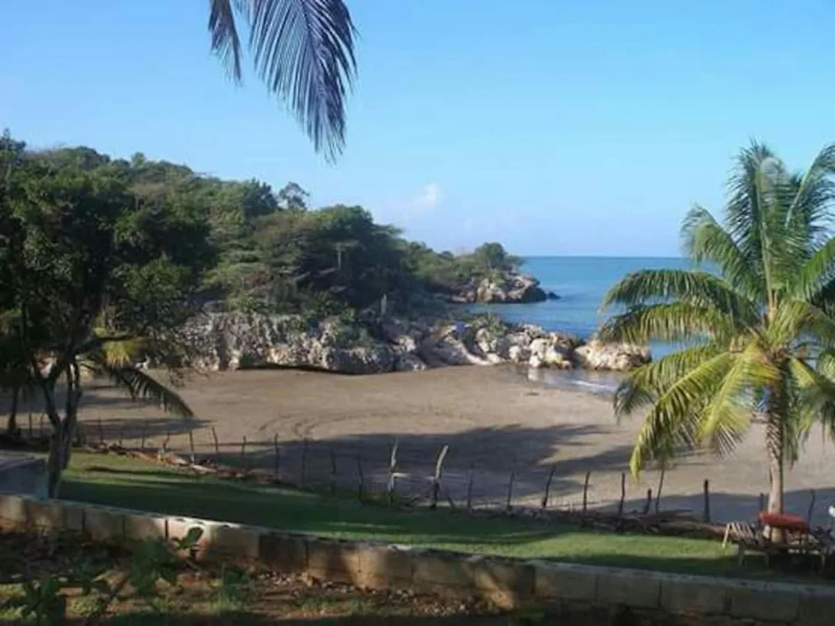 Rock Side Villa On The Beach Treasure Beach